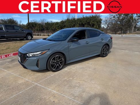 Certified 2025 Nissan Sentra SR image 1