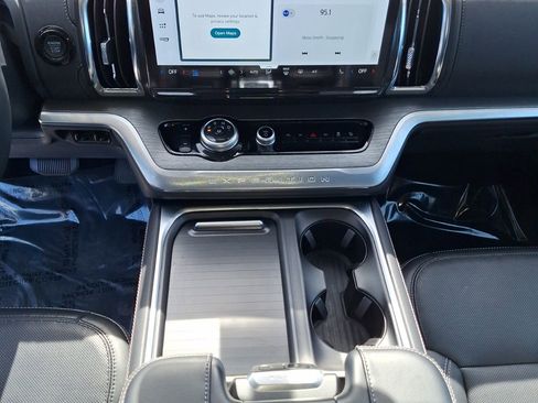 Used 2025 Ford Expedition Max Platinum image 13