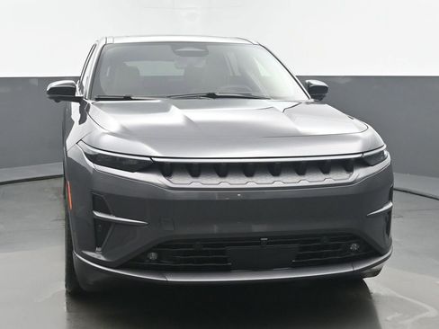 Used 2024 Jeep Wagoneer Launch Edition image 8