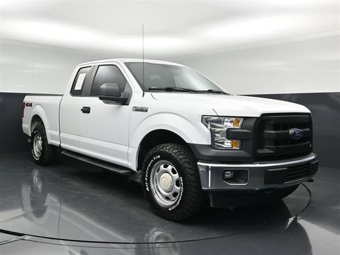 Used 2017 Ford F150 XL w/ XL Power Equipment Group AWD/4WD image 3