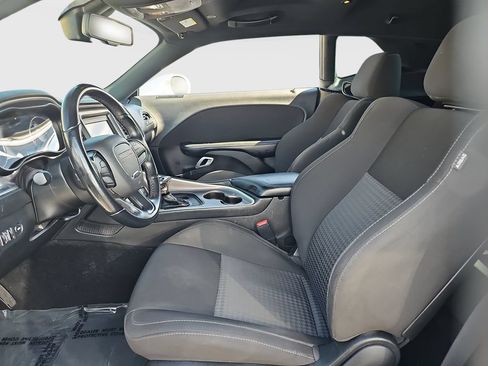 Used 2022 Dodge Challenger GT AWD/4WD image 16