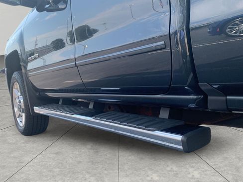 Used 2019 Chevrolet Silverado 2500 LT w/ LT Convenience Package AWD/4WD image 23