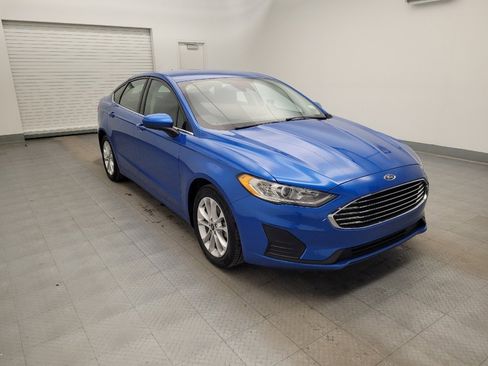 Used 2020 Ford Fusion SE image 13