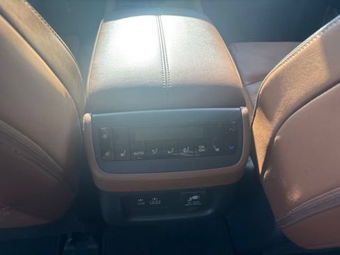Used 2023 Nissan Pathfinder Platinum AWD/4WD image 30