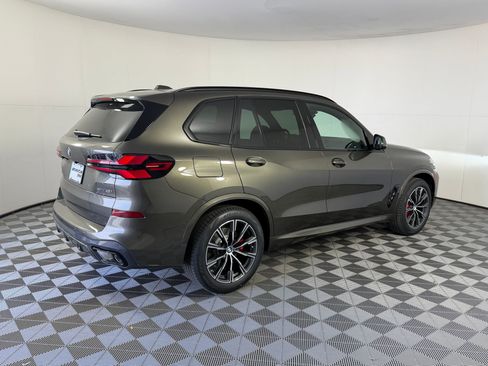 Used 2026 BMW X5 sDrive40i w/ M Sport Package RWD image 9
