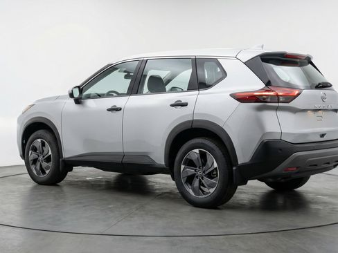 Used 2025 Nissan Rogue SV FWD image 6