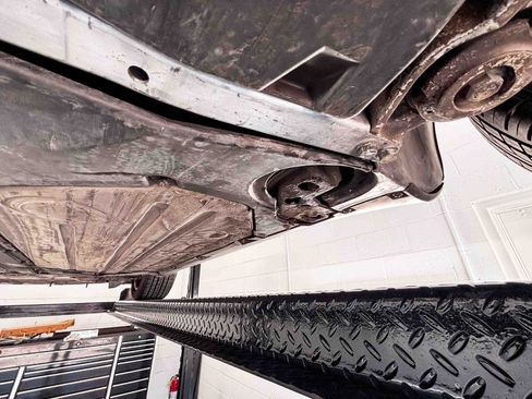 Used 1997 Porsche 911 Carrera RWD image 88
