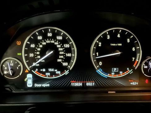 Used 2014 BMW 528i xDrive Sedan AWD/4WD image 40
