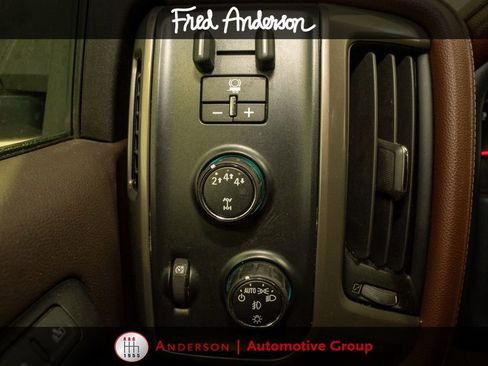 Used 2019 Chevrolet Silverado 2500 High Country w/ Duramax Plus Package AWD/4WD image 19