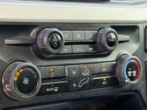 Used 2023 Ford F350 XLT w/ FX4 Off-Road Package image 18