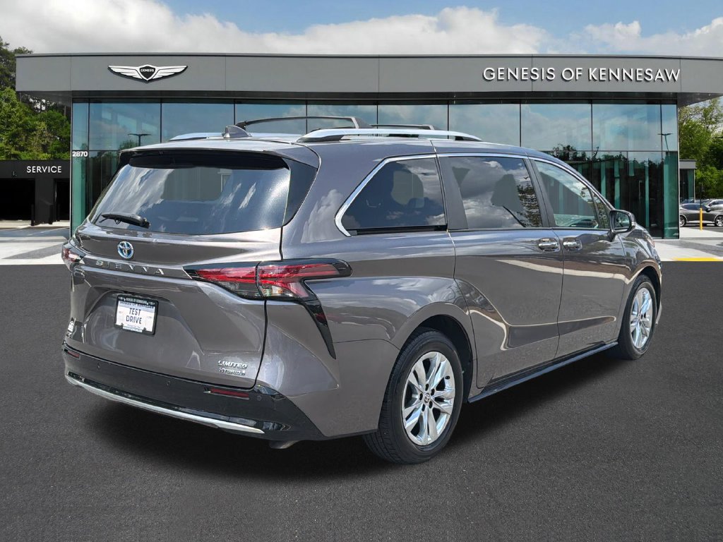 Used 2022 Toyota Sienna Limited AWD/4WD image 8