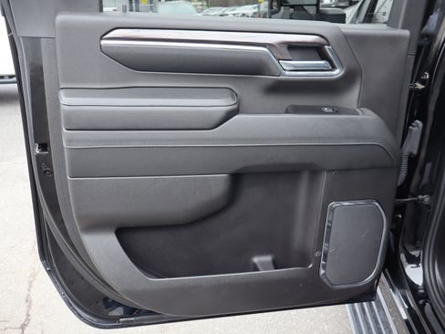 Certified 2024 Chevrolet Silverado 2500 LTZ w/ LTZ Plus Package image 32