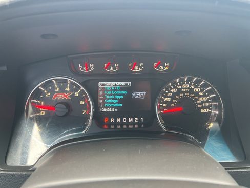Used 2014 Ford F150 FX4 w/ Equipment Group 402A Luxury image 12