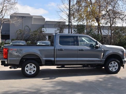 Used 2025 Ford F250 XLT w/ FX4 Off-Road Package image 6
