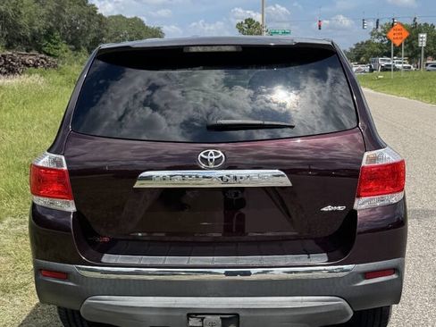 Used 2013 Toyota Highlander 4WD w/ Cold Weather Pkg image 7