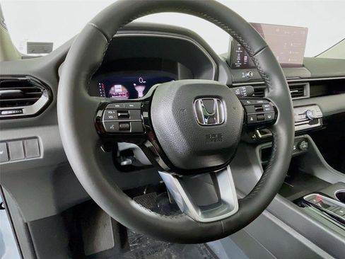New 2026 Honda Pilot Touring image 9