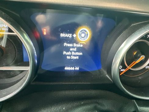 Used 2020 Jeep Wrangler Unlimited Sport S AWD/4WD image 16