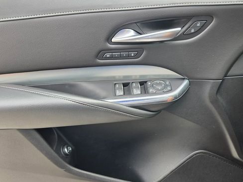 Used 2023 Cadillac XT4 Premium Luxury FWD image 27