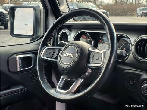 Used 2021 Jeep Wrangler Unlimited Sahara image 25