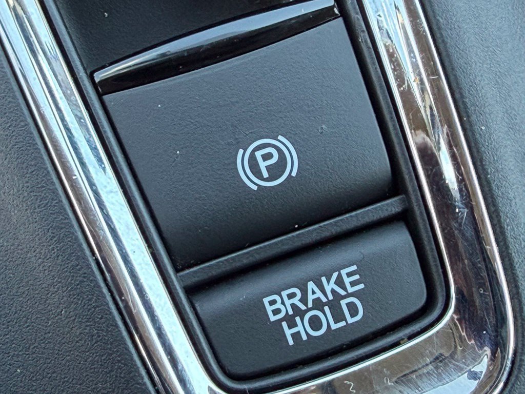 Used 2018 Honda HR-V LX image 9