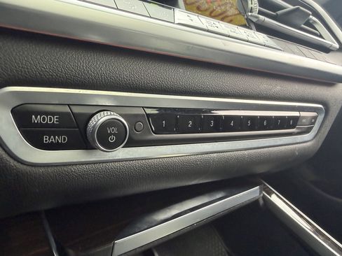 Used 2020 BMW X5 xDrive40i w/ Convenience Package image 37