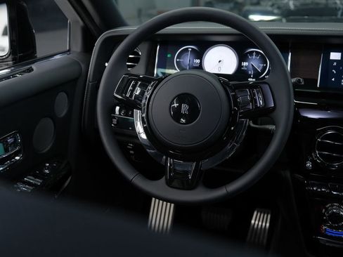 Used 2026 Rolls-Royce Phantom Sedan image 51