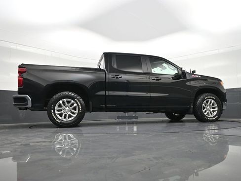 Used 2024 Chevrolet Silverado 1500 LT w/ Z71 Off-Road Package image 29