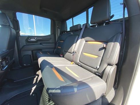 Used 2024 GMC Sierra 1500 AT4 w/ Technology Package AWD/4WD image 25