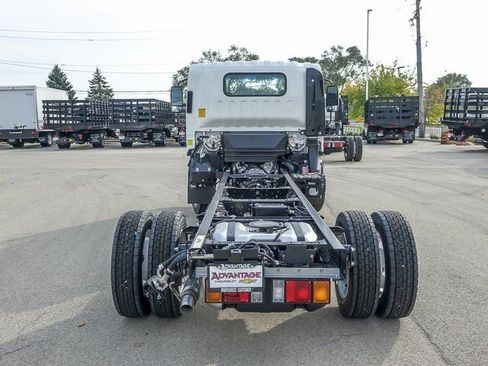 New 2025 Chevrolet Low Cab Forward 5500XG image 4