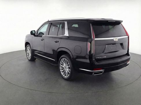 Used 2024 Cadillac Escalade Premium Luxury image 3