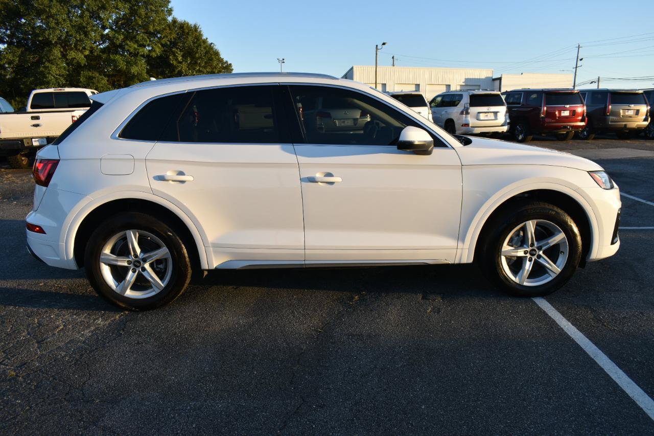 Used 2021 Audi Q5 2.0T Premium w/ Convenience Package AWD/4WD image 5