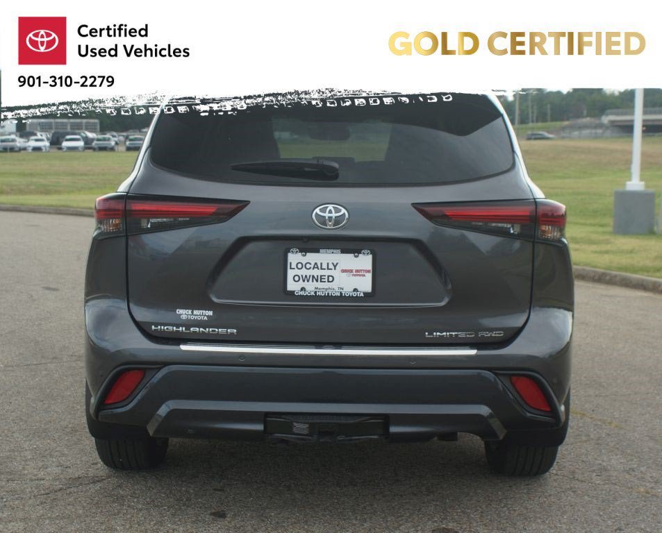 Used 2025 Toyota Highlander Limited AWD/4WD image 3