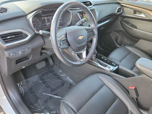 Used 2023 Chevrolet TrailBlazer ACTIV FWD image 18
