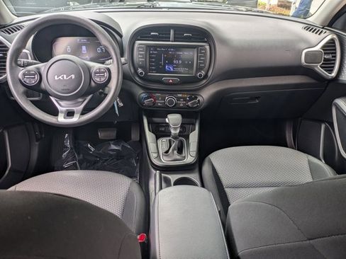 Used 2023 Kia Soul LX FWD image 16