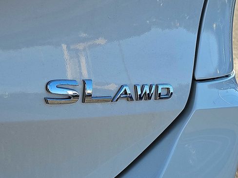 Used 2019 Nissan Rogue SL w/ Premium Package image 36