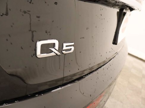 Used 2023 Audi Q5 2.0T Premium image 17