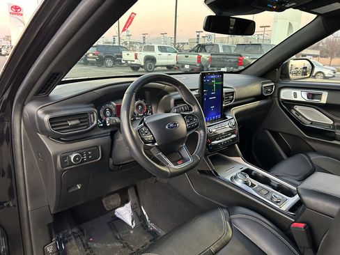 Used 2022 Ford Explorer ST w/ Equipment Group 401A image 10