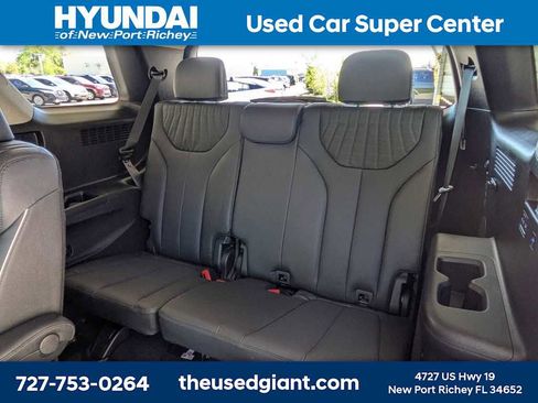Used 2024 Hyundai Palisade Limited image 16