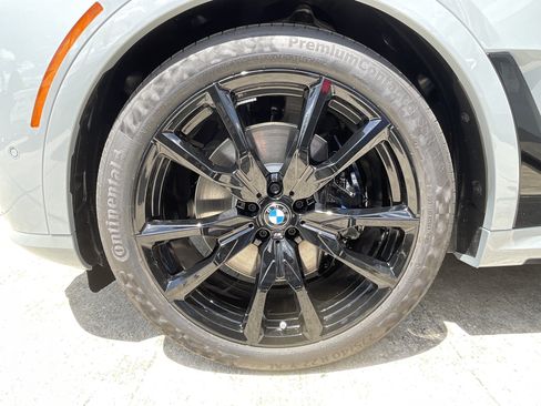 New 2027 BMW X7 xDrive40i w/ M Sport Package AWD/4WD image 7