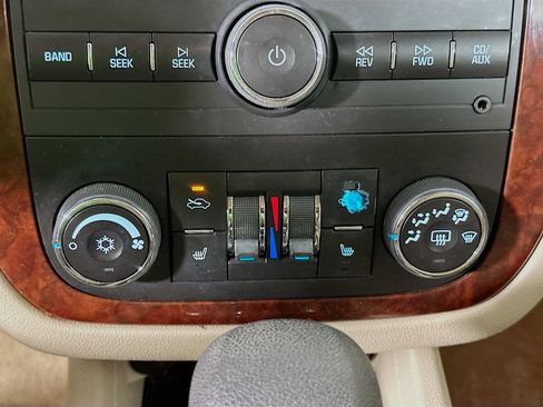 Used 2009 Chevrolet Impala LT image 21