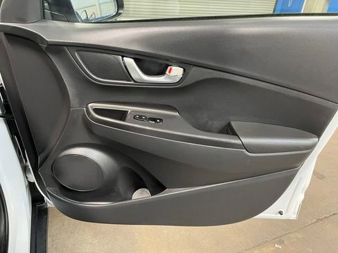 Used 2023 Hyundai Kona SEL FWD image 11