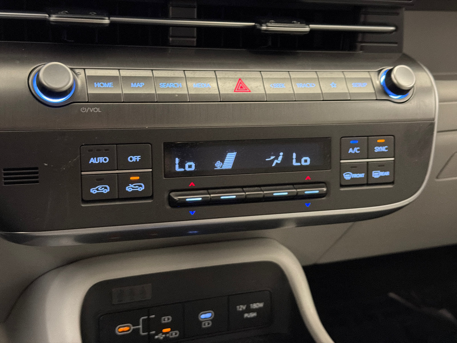 Used 2025 Hyundai Kona SEL AWD/4WD image 25