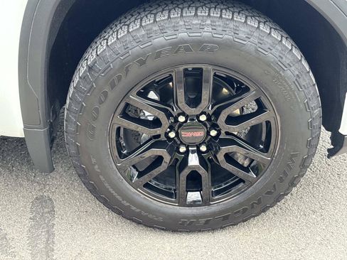 Used 2026 GMC Sierra 1500 Elevation AWD/4WD image 10