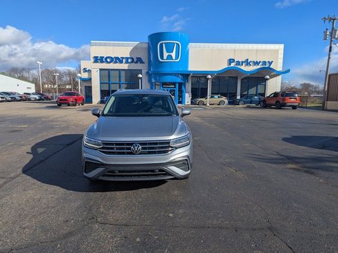 Used 2022 Volkswagen Tiguan SE image 8