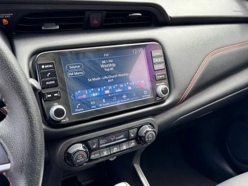Used 2023 Nissan Kicks SR w/ SR Premium Package FWD image 17
