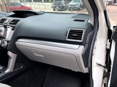 Used 2016 Subaru Forester 2.5i Touring image 19