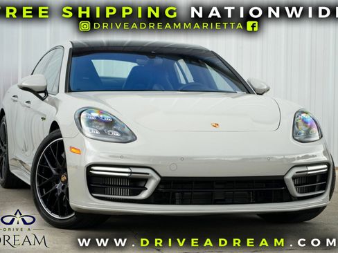 Used 2022 Porsche Panamera 4S w/ Premium Package image 2