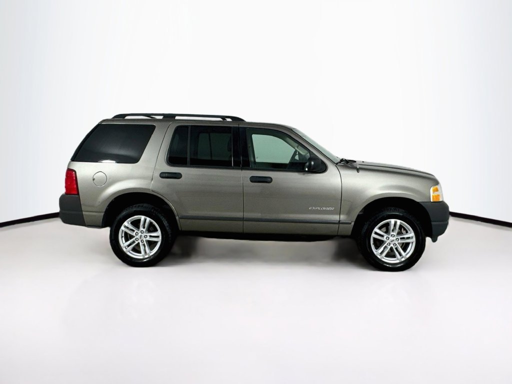 Used 2004 Ford Explorer XLS RWD image 8