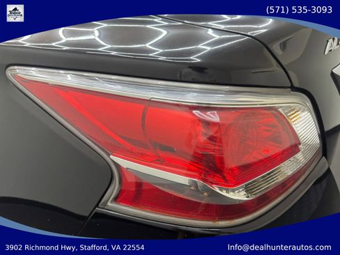 Used 2015 Nissan Altima 2.5 SL w/ Technology Package FWD image 10