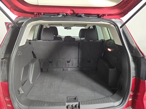 Used 2017 Ford Escape SE FWD image 30